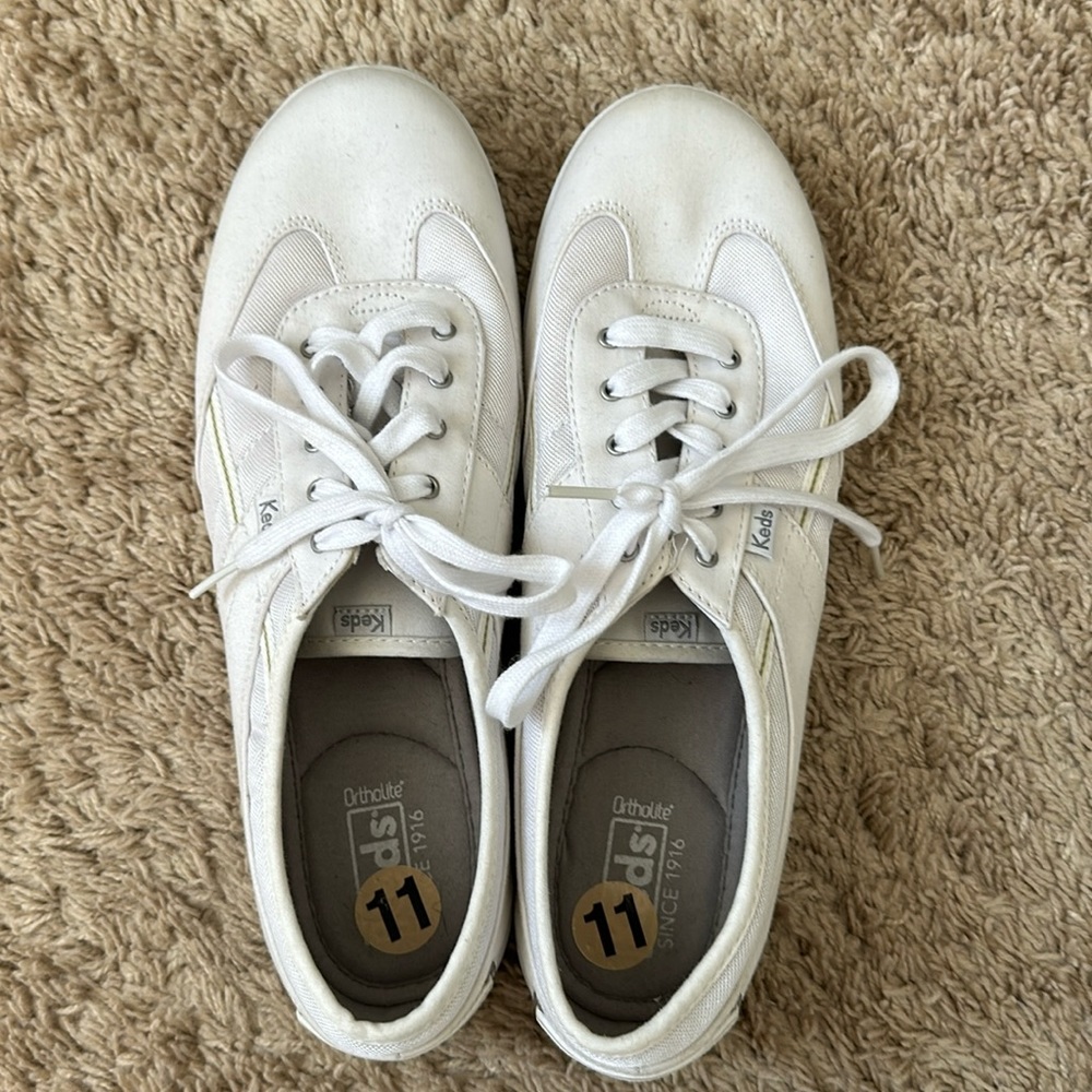 Keds new white sneakers Size 11